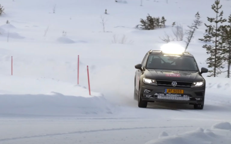 De Bridgestone Blizzak LM-005 won de ACE/ARBÖ/GTÜ test van dit jaar dankzij zijn uitstekende prestaties op nat wegdek.