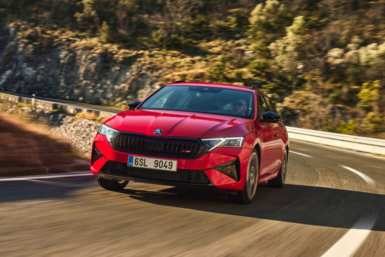 Autozeitung heeft 5 banden aanbevolen in de recente 225/45 R18 zomertest voor autobanden.