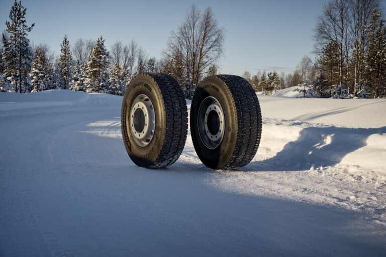 Hankook AW53/DW53 truckbanden verbeteren sneeuwacceleratie met 4% in interne test